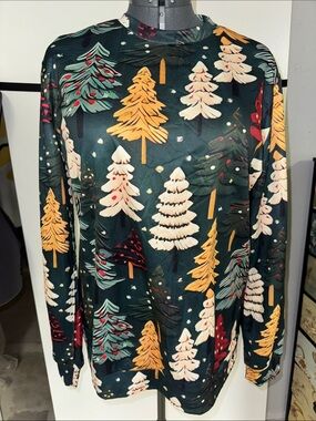 Women's Dark Green Holiday Tree Print Long-Sleeve Top